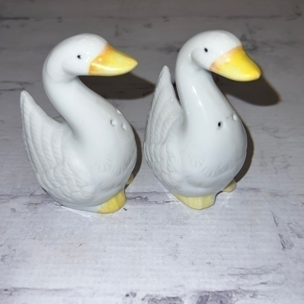 Vintage Geese Salt and Pepper Shakers
